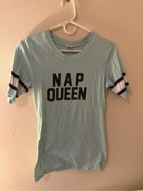 Hybrid & Company Light Aqua 'NAP QUEEN' Graphic Tee